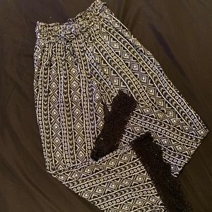 No Boundaries Loose Fitted Pants